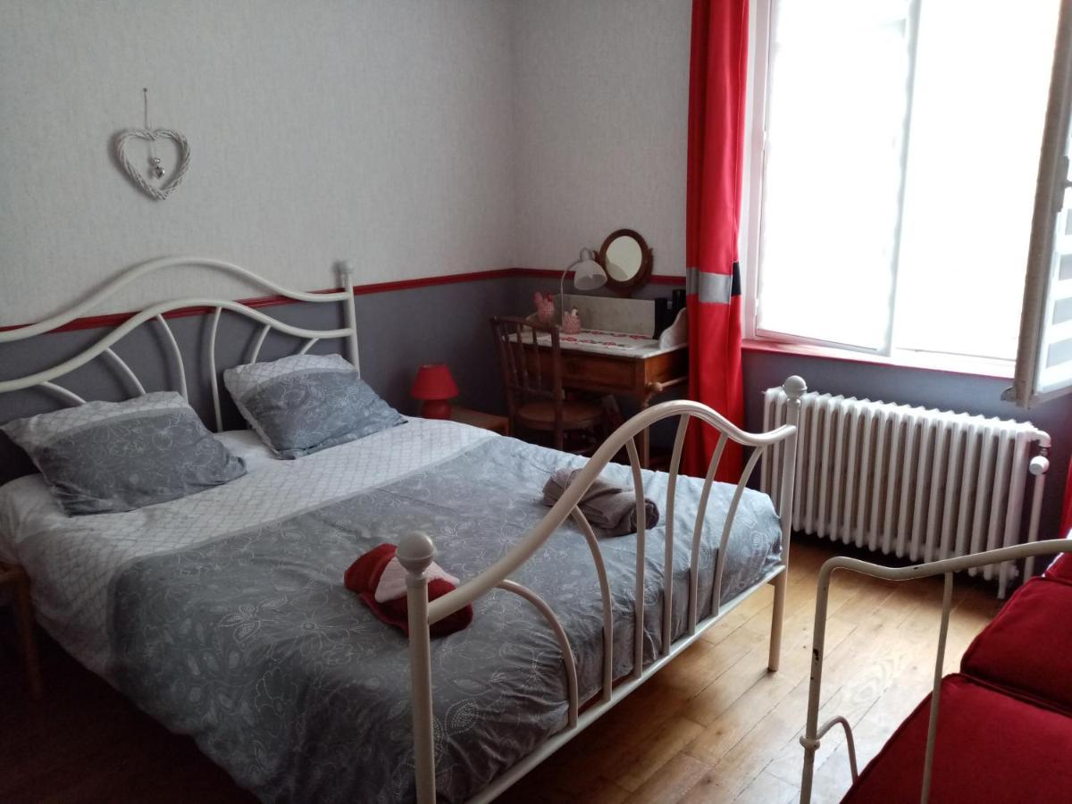 Gite Les 27 Roses Et Plus Châtel-Censoir Buitenkant foto